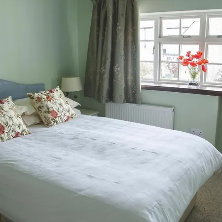 Bed & Breakfast Bracken House